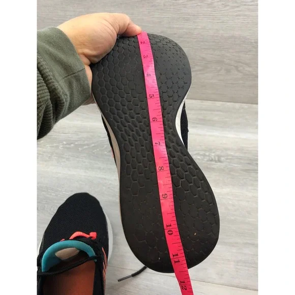 New Balance Fresh Foam Roav Women's Athletic 7.5 Sneakers Black Running Shoes - Picture 9 of 10